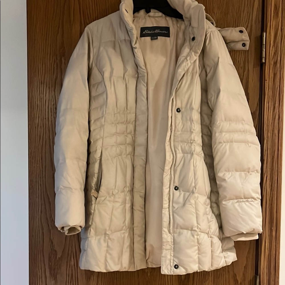 Eddie Bauer Women's Cream Puffer Jacket